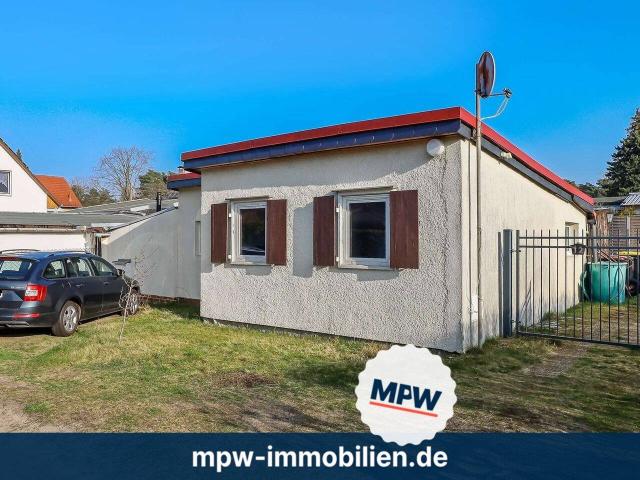 Kleinhaus zur Sanierung oder Grundstück zur Wohnbebauung