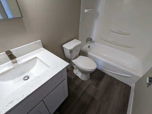 Kleisinger 27 2 Bedroom Apartment for Rent at 27 Kleisinger Cres, Regina, SK S4R 6Z4 Northeast Regina