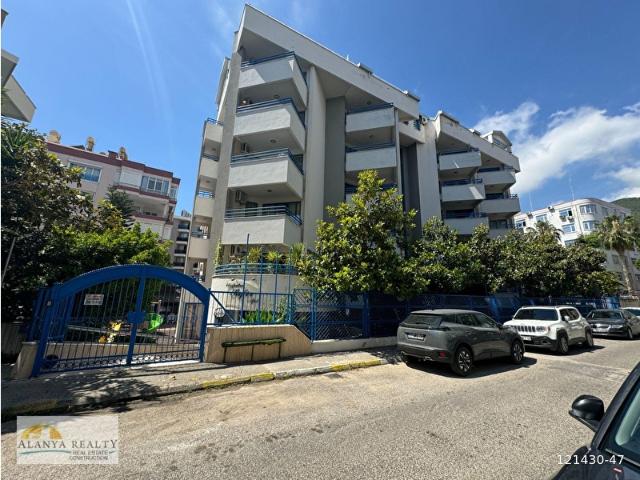 KLEOPATRA DENİZE 50 METRE AKTİVİTELİ SİTE İÇERİSİNDE SATILIK 1+1 EŞYALI DAİRE