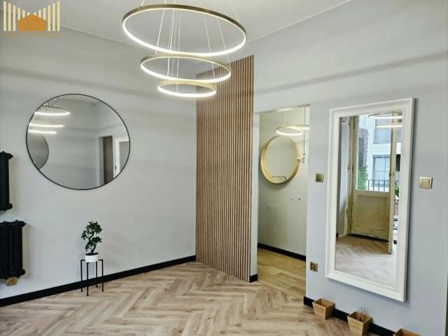 Klimatyczne 20 m² z dużym balkonem, blisko Łazienek zapraszam