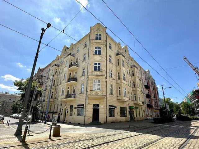 Do sprzedania klimatyczne 2 pokoje z widokiem na Stare Miasto