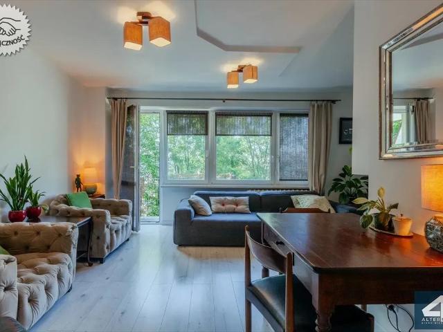 Sprzedam klimatyczne 2 pokojowe mieszkanie 47,5 m² w Krakowie