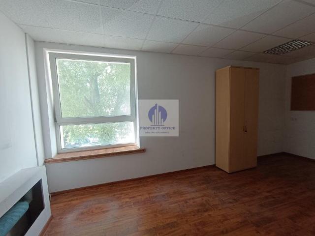 Klimatyzowany lokal biurowy 19 m2 w centrum Woli