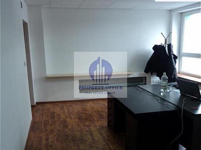 Klimatyzowany lokal biurowy 19 m² z dostępem do windy