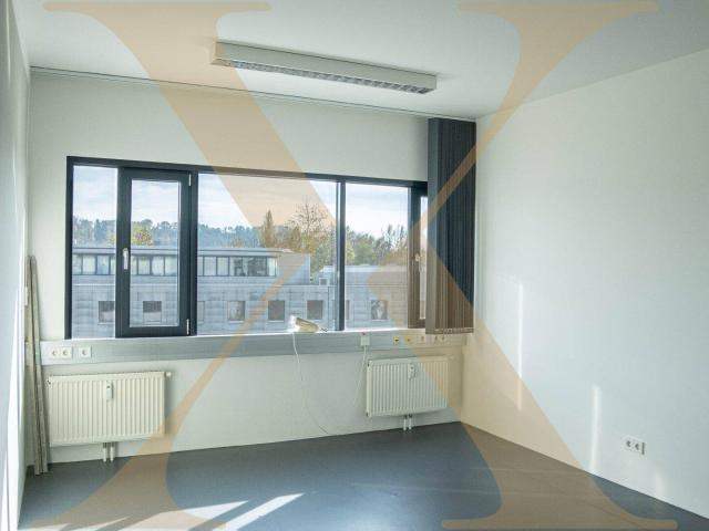KLIMATISIERT! Ansprechende Bürofläche im WDZ6 mit ausreichend Parkplätzen in Wels zu vermieten!