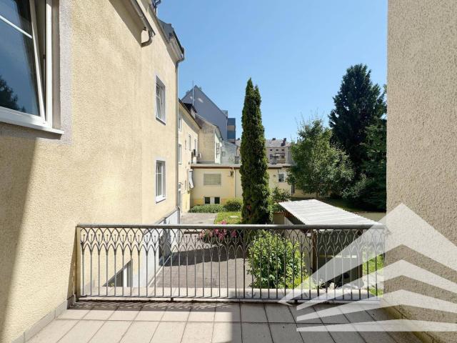 Klimatisierte 4 Zimmer Wohnung mit Küche & Balkon in LINZ URFAHR!