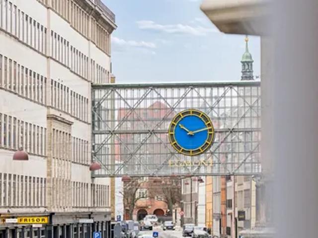 Kontorlokaler i ejendom med elevator i Kbh. K