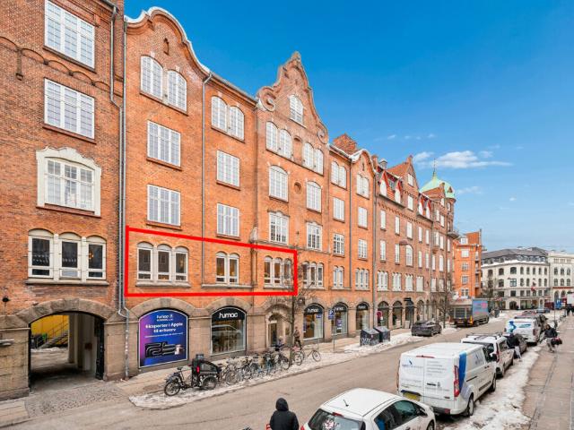Kliniklokaler med elevator i Kbh. K