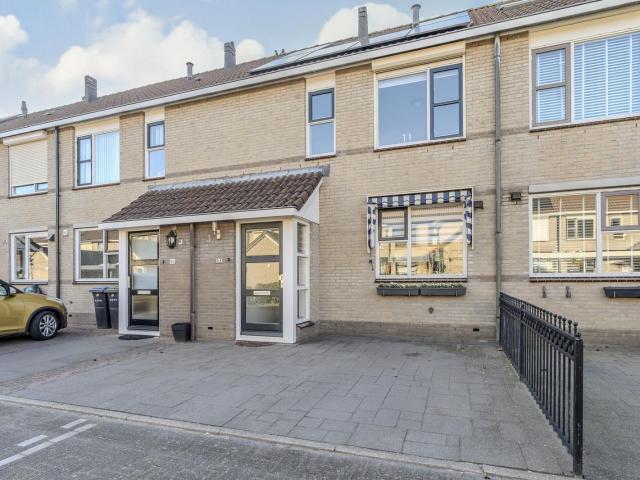 Kluut, 34, 3752PP, Bunschoten Spakenburg, Utrecht 3752PP