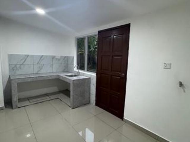 Kluang Double Storey For Sale Non Bumi Lot Freehold Cash back 50k