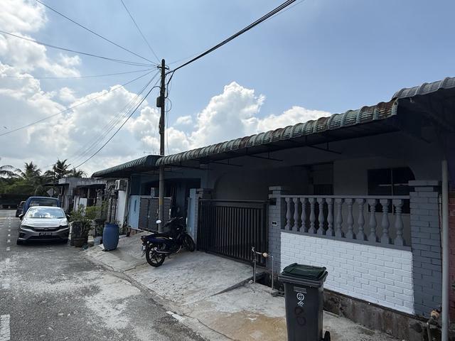 Kluang Layang Layang Taman Sri Layang Jalan Mawar Renovated
