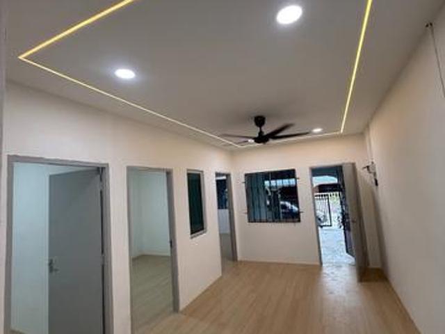 Kluang LayangLayang Taman Sri Layang 1Storey Full Loan Renovated