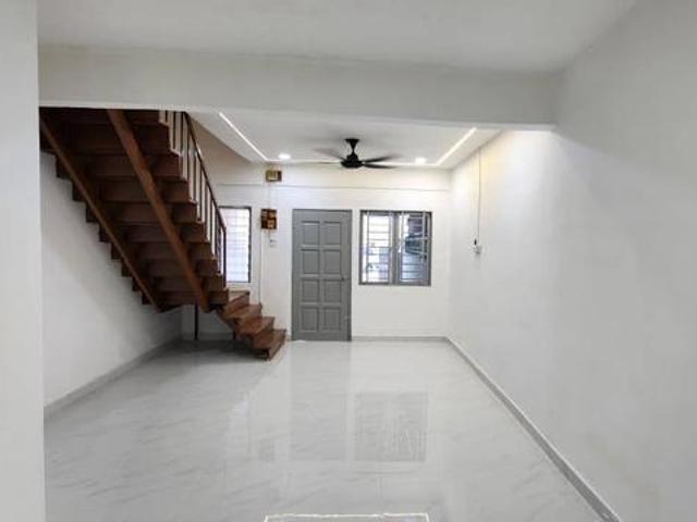 Kluang Tmn Titiwangsa 2 storey low cost Unblocking Full loan