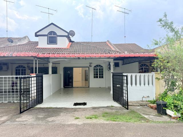 KLUANG Taman Bersatu Single Storey Terrace 22x70 UNBLOCK Renovated