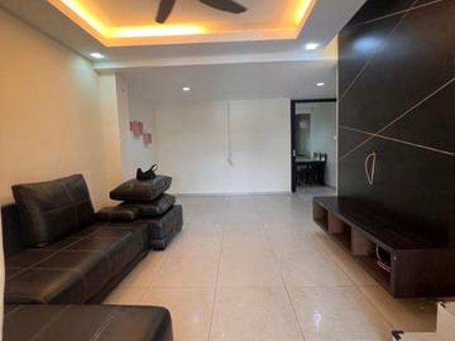 Kluang Taman Delima 2 Biggest Medium Cost Nice RenovatedAuto Gate