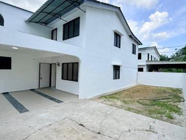 Kluang Taman Kluang Barat 2Storey Endlot Full Loan Renovated