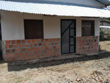 KM 6 Urb. Aguaje del Vergel Venta de terreno con casa seminoble