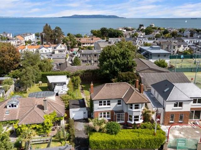 Knockmoy, 18 Elton Park, Sandycove, Co. Dublin Lisney Sotheby's International Realty Dalkey 4936 MyHome. Ie Residential