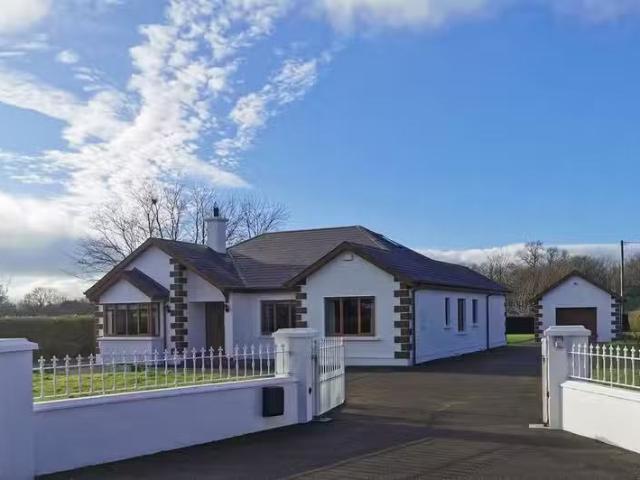 Knocknagross, Bree, Enniscorthy, Co. Wexford, Y21H9K4 is for s.