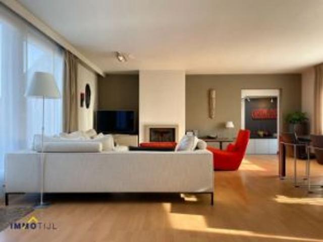 Knap appartement met 2 slpks en autostaanplaats!