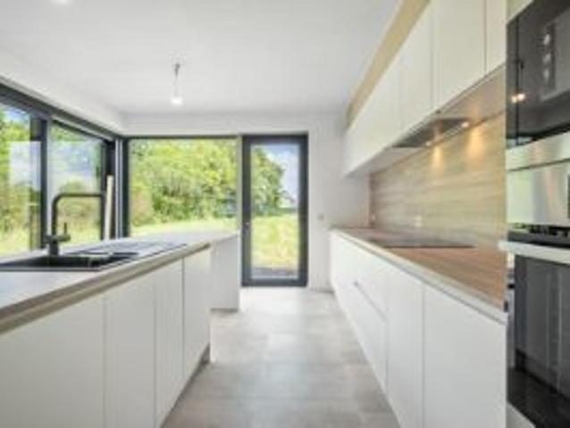 Knappe nieuwbouwwoning met carport!
