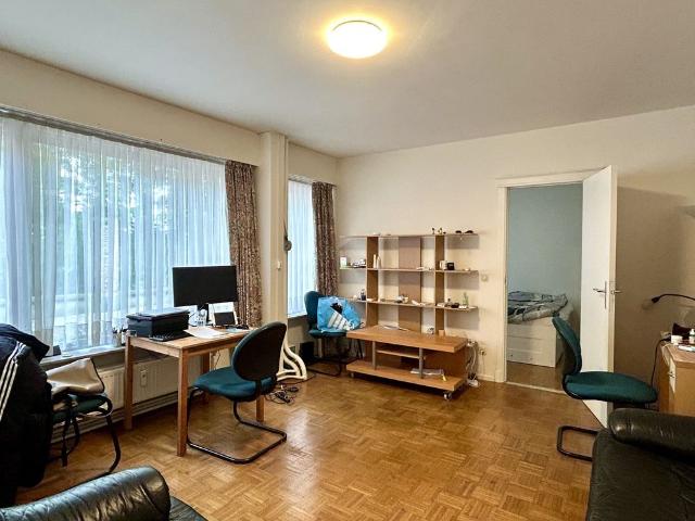 Knus 1 kamerappartement met garage tegenover Kruidtuin