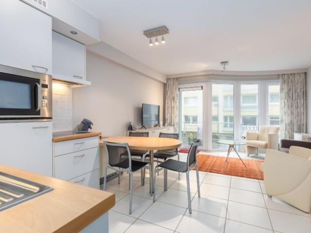 Knus 2 slaapkamer appartement met lateraal zeezicht