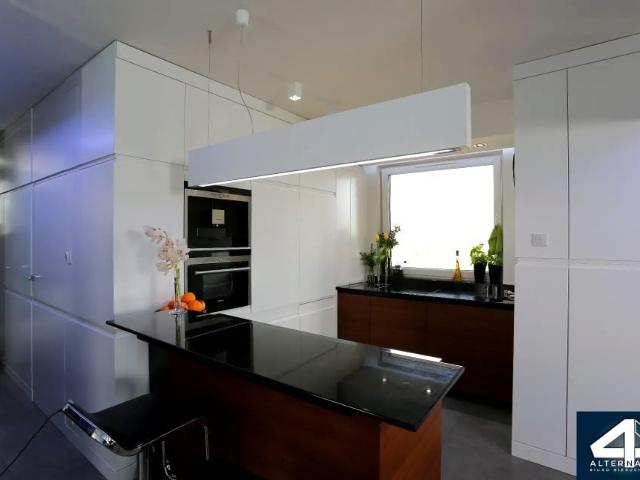 Księdza Piotra Ściegiennego 105,72 m², Kielce