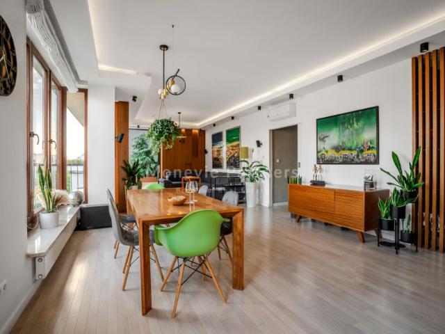 Księdza Prymasa Augusta Hlonda 186 m², Warszawa