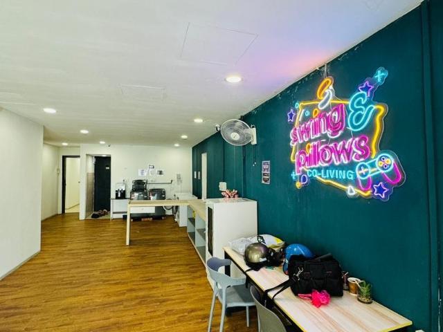 Ksl jb room for rentlow deposit taman century master room nearby ksl johor bahru, johor