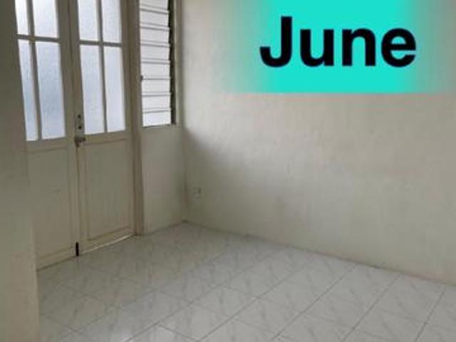 Kpm GROUD FLOOR 1 Fix Carpark CHEAPEST Near Tanjung Tokong Gurney