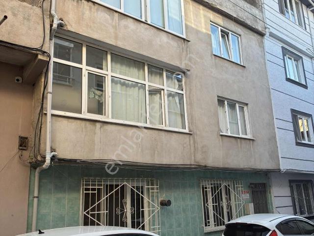 Kr Mavi Takım' Dan Merkezi Konumda Komple Satılık 3 Katlı Bina