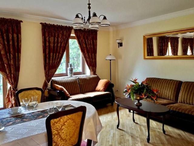 Krótka 465 m², Józefów