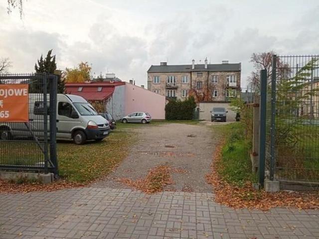 Krochmalna 31,Dziesiąta,parking M.P
