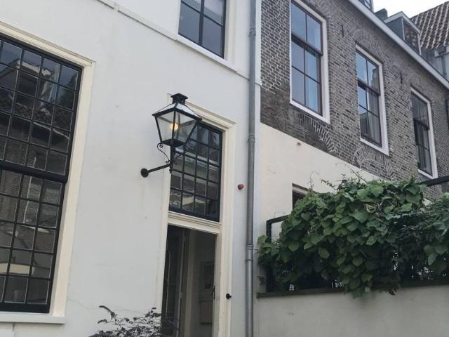 Kromme Nieuwegracht 11 B, Bovenwoning in Utrecht B&S Rental Service