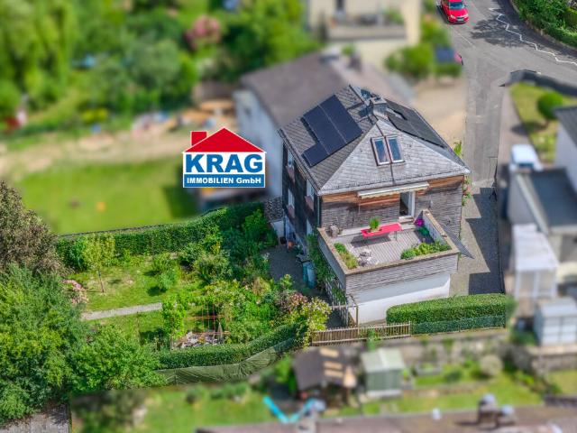 KRAG Immobilien + Für Homeoffice und Familie: 5 Zimmer, Aussichtsbalkon, Garten, moderne Technik