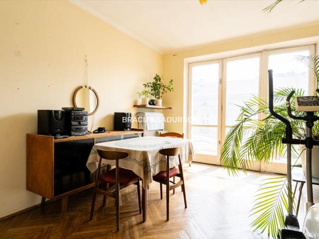 Kraków, 2 pokoje, balkon, pełna własność, świetna lokalizacja