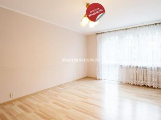 Kraków, Czyżyny, os. Dywizjonu 303, 72 m² Mieszkanie