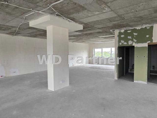 Budynek biurowy 2756 m2 z możliwością adaptacji na mieszkania