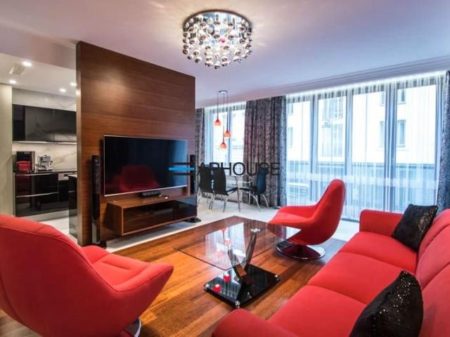 Ekskluzywny 4 pokojowy apartament z klimatyzacją i parkingiem