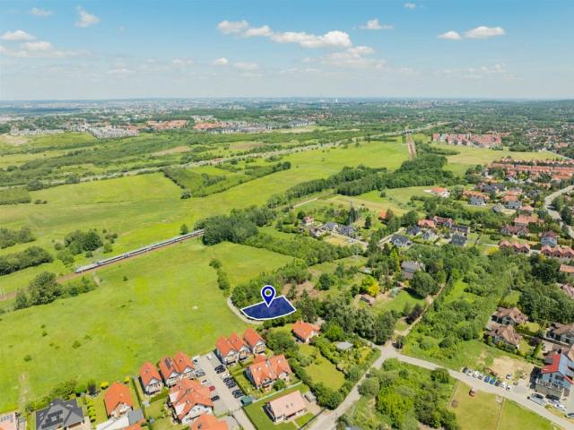 Działka 700m² pod dom w Krakowie, media, dostęp