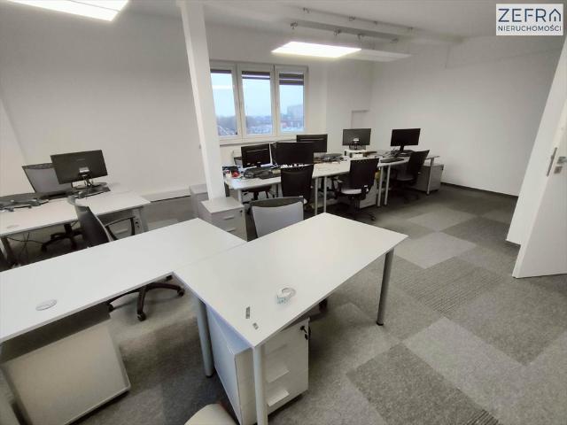 Przestronny lokal biurowo usługowy 330 m2, klimatyzacja