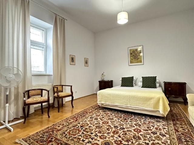 Komfortowe 83 m² na Rynku Głównym w Krakowie zapraszam