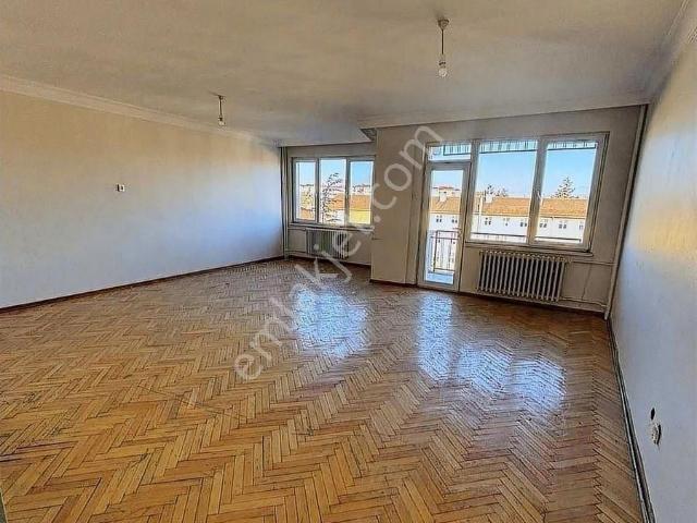 Krc İnşaattan Akarbaşı Mahallesinde Kiralık 3+1 Daire
