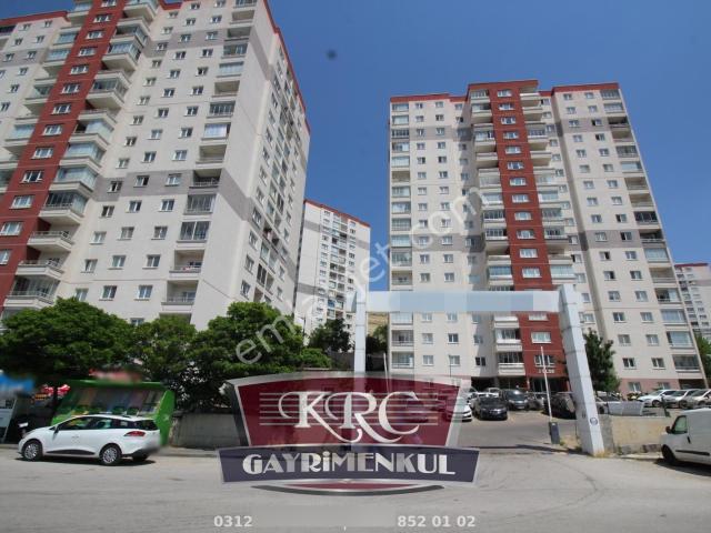 Krc'den Araplar Mahallesinde Ulaşıma Yakın 3+1 Satılık Daire!