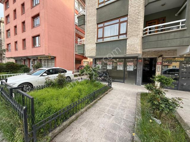 Krc'den İncesu Pazar Yerinde 110m² Satılık Dükkan