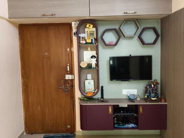 Krishna Apartments Kandivali 4 Bedroom 2000 Sq. Ft. Apartment in Kandivali West Mumbai Listing ID: #10104