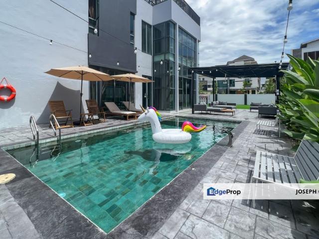 Kristal Court, Seksyen 7