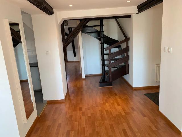 KRUTENAU: DUPLEX 3 PIÈCES