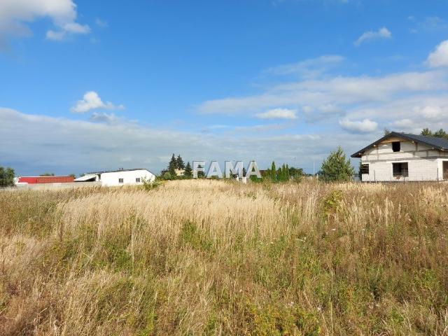 Działka 1800 m² z mediami, blisko Włocławka